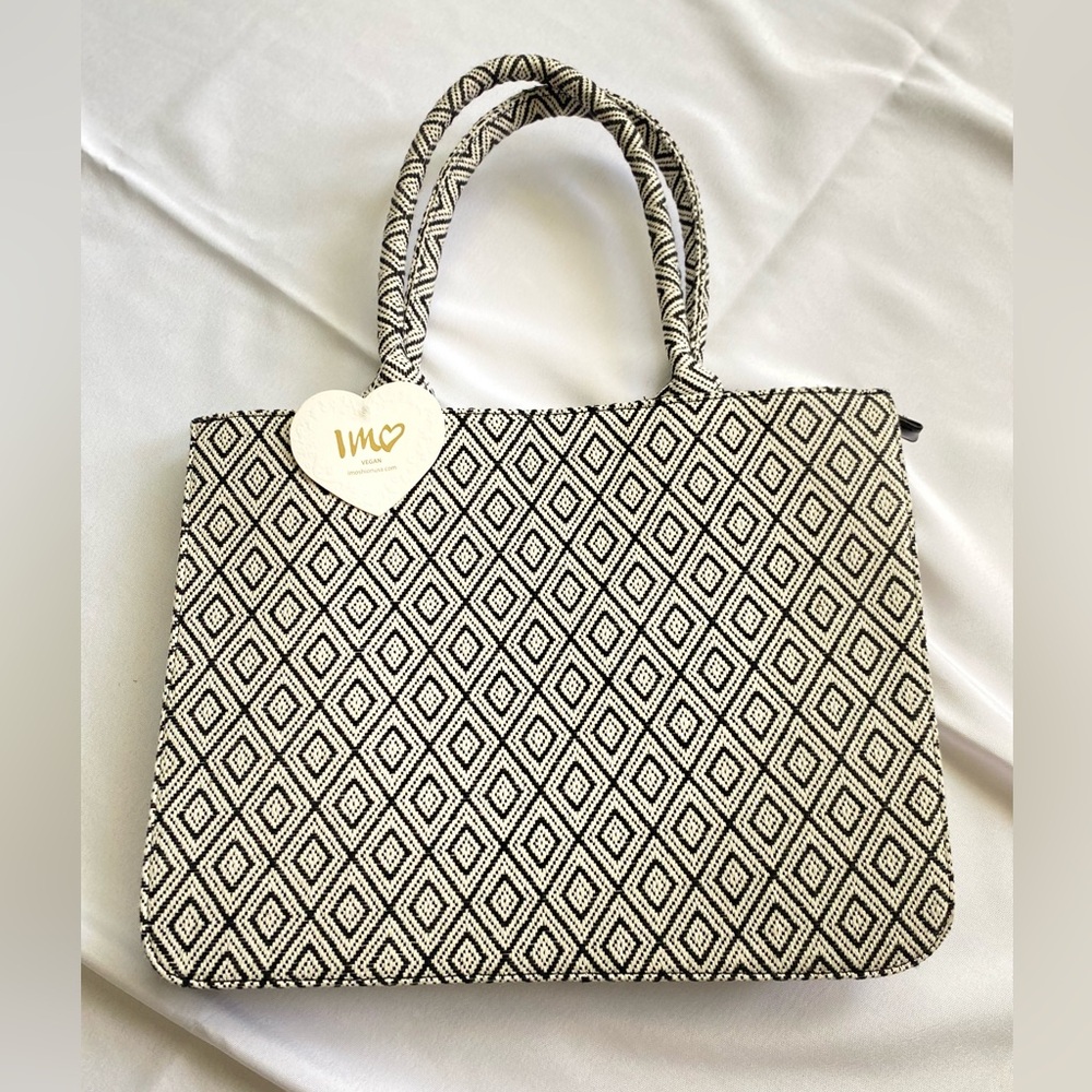 NWT Imoshion Black and White Vegan Tote with Woven Handles